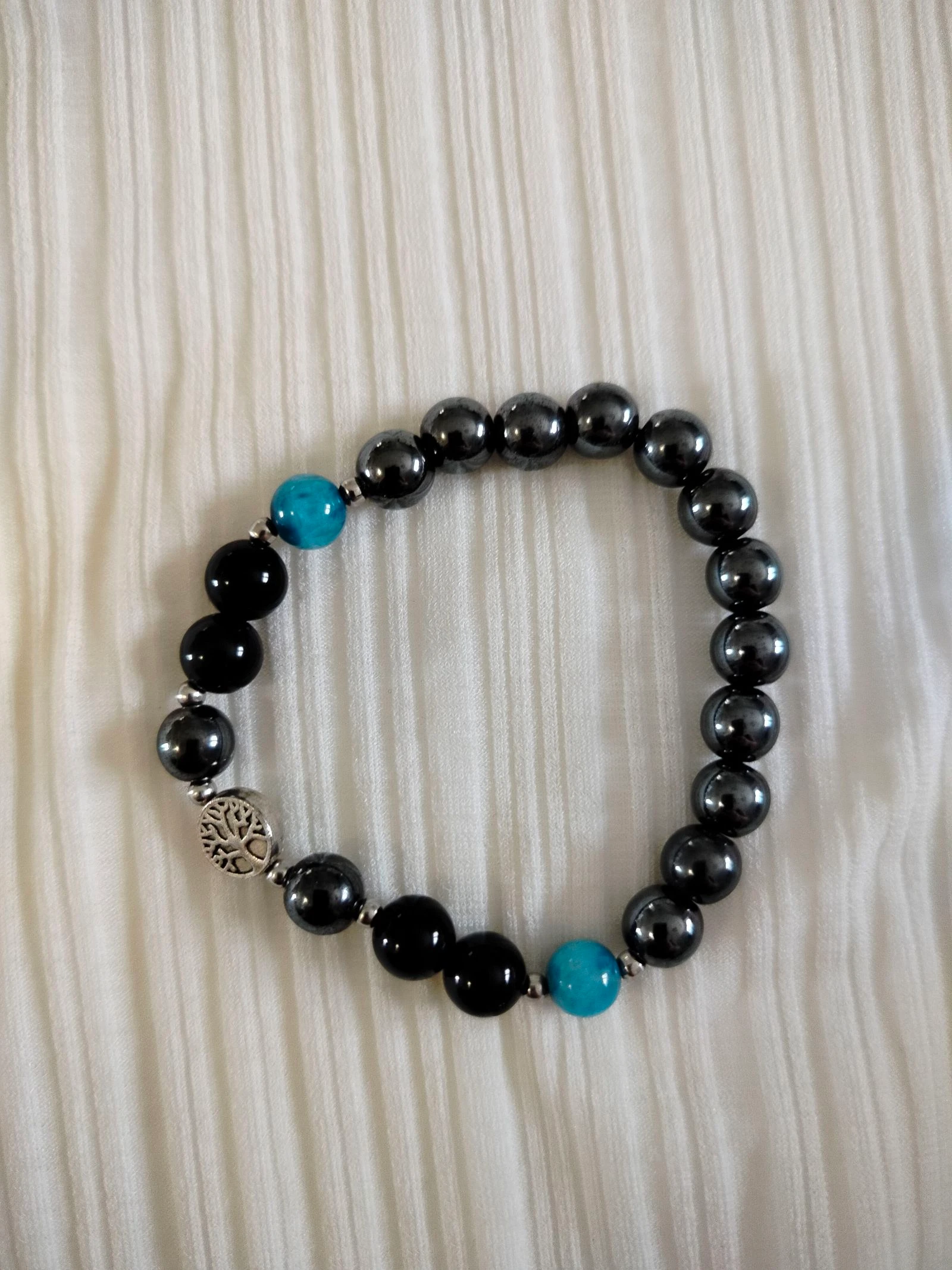 Bracelet élégant noir bleu pierres naturelles